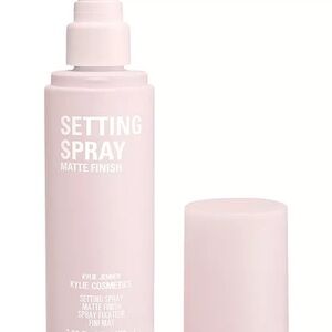 Kylie Cosmetics Matte Finish Setting Spray - Soft Pink